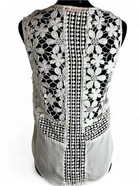 Banjul White Floral Crochet Back Camisole